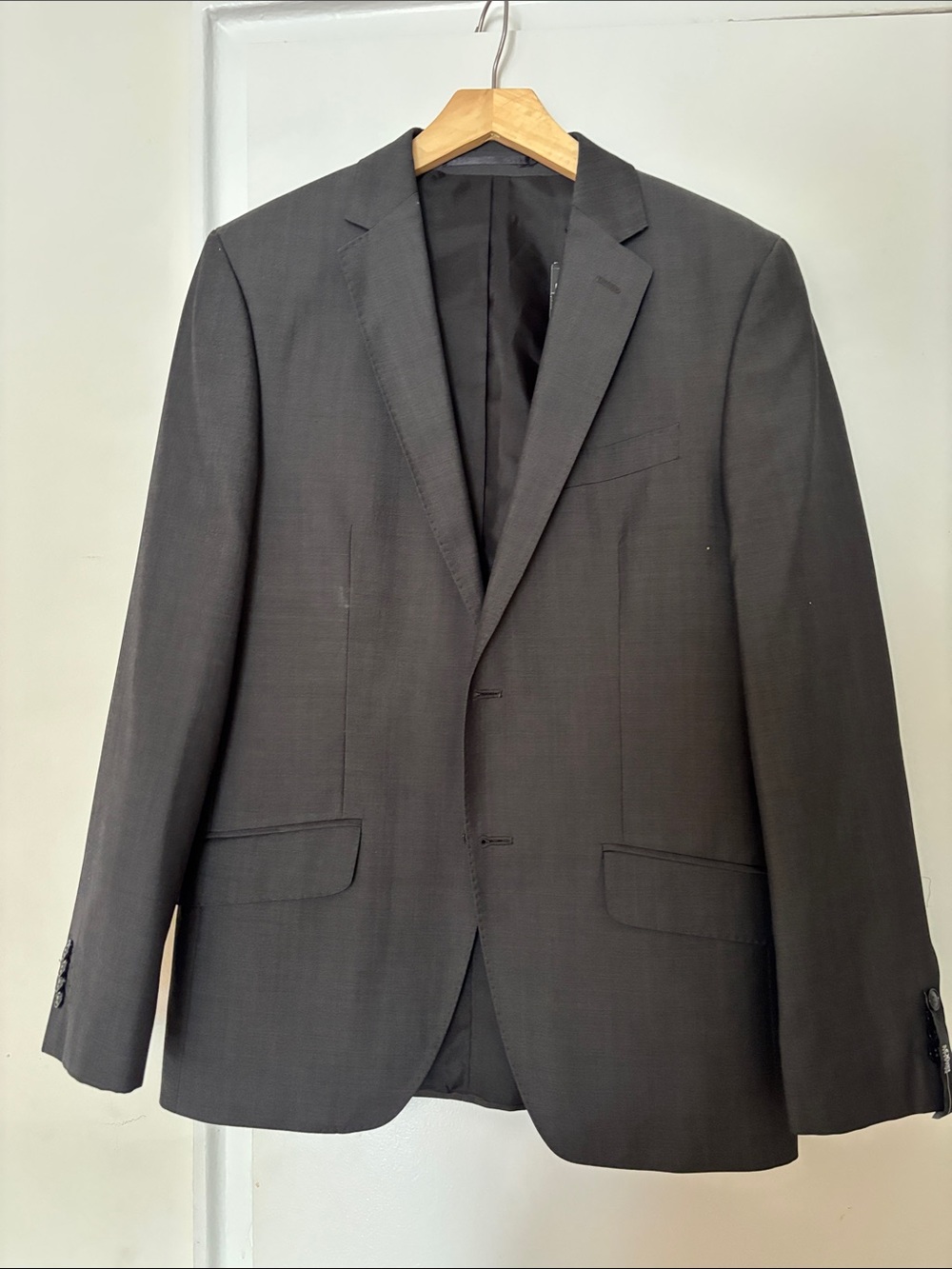 Men's Classic Dark Gray Single-Breasted Suit Jacket